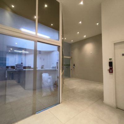 Sala com 154m², 1 garagem, no bairro Centro em Florianópolis