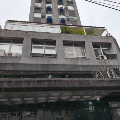 Sala com 154m², 1 garagem, no bairro Centro em Florianópolis