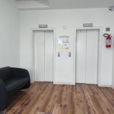 Sala com 154m², 1 garagem, no bairro Centro em Florianópolis