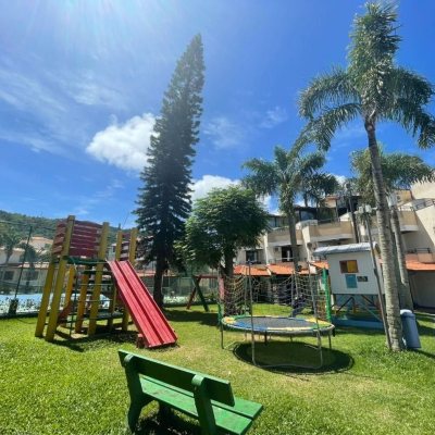 Casa em Condomínio com 192m², 4 quartos, 1 suíte, 2 garagens, no bairro Cachoeira Do Bom Jesus em Florianópolis