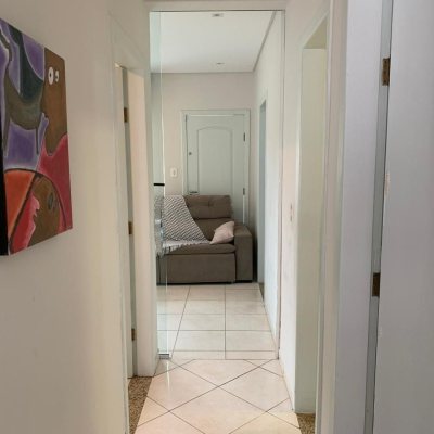 Casa Residencial com 145m², 5 quartos, 1 suíte, 5 garagens, no bairro Centro em São José