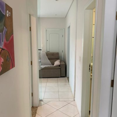 Casa Residencial com 145m², 5 quartos, 1 suíte, 5 garagens, no bairro Centro em São José