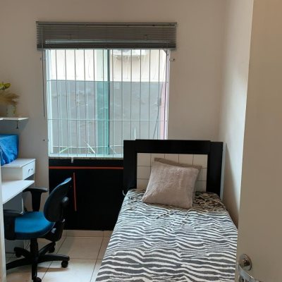 Casa Residencial com 145m², 5 quartos, 1 suíte, 5 garagens, no bairro Centro em São José