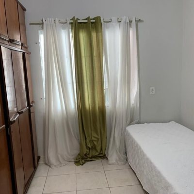 Casa Residencial com 145m², 5 quartos, 1 suíte, 5 garagens, no bairro Centro em São José