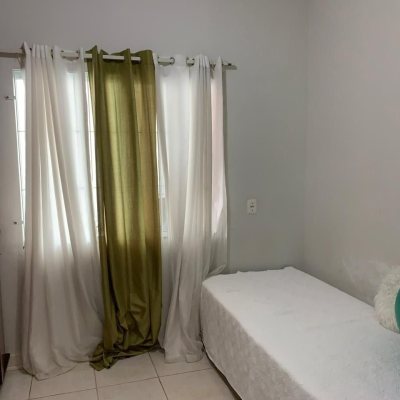 Casa Residencial com 145m², 5 quartos, 1 suíte, 5 garagens, no bairro Centro em São José