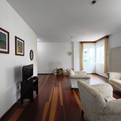 Apartamentos com 92m², 2 quartos, 1 suíte, 1 garagem, no bairro Centro em Florianópolis