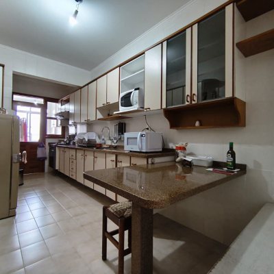 Apartamentos com 92m², 2 quartos, 1 suíte, 1 garagem, no bairro Centro em Florianópolis