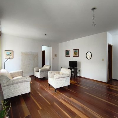 Apartamentos com 92m², 2 quartos, 1 suíte, 1 garagem, no bairro Centro em Florianópolis