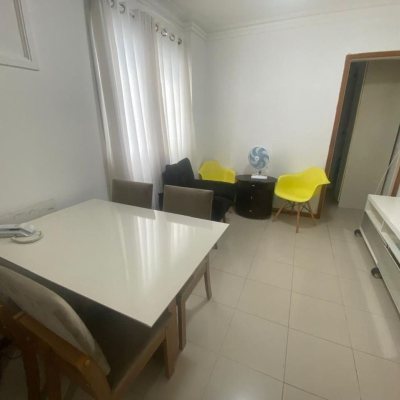 Apartamentos com 32m², 1 quarto, 1 garagem, no bairro Centro em Florianópolis