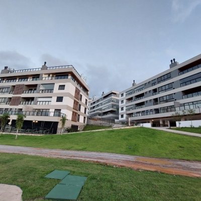 Apartamentos com 134m², 3 quartos, 3 suítes, 3 garagens, no bairro João Paulo em Florianópolis