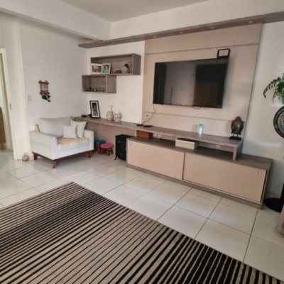 Casa Residencial com 126m², 3 quartos, 2 suítes, 2 garagens, no bairro Campeche em Florianópolis