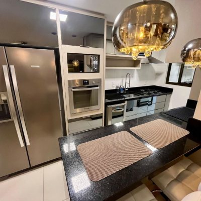 Apartamentos com 111m², 3 quartos, 3 suítes, 2 garagens, no bairro Campinas em São José