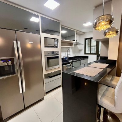 Apartamentos com 111m², 3 quartos, 3 suítes, 2 garagens, no bairro Campinas em São José