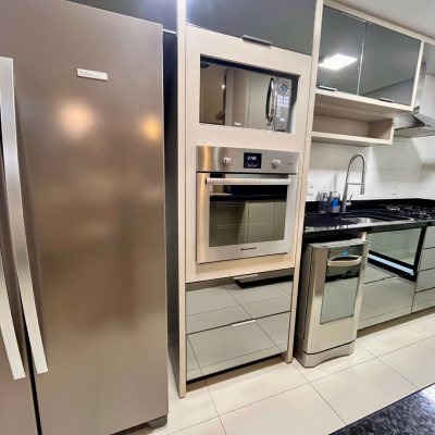 Apartamentos com 111m², 3 quartos, 3 suítes, 2 garagens, no bairro Campinas em São José