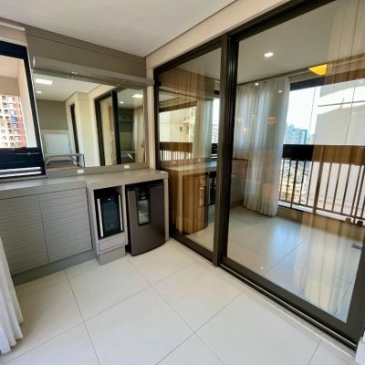 Apartamentos com 111m², 3 quartos, 3 suítes, 2 garagens, no bairro Campinas em São José