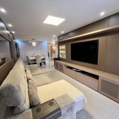 Apartamentos com 111m², 3 quartos, 3 suítes, 2 garagens, no bairro Campinas em São José