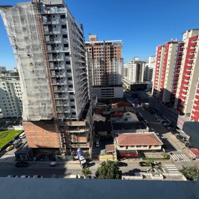 Apartamentos com 111m², 3 quartos, 3 suítes, 2 garagens, no bairro Campinas em São José