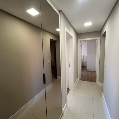 Apartamentos com 111m², 3 quartos, 3 suítes, 2 garagens, no bairro Campinas em São José