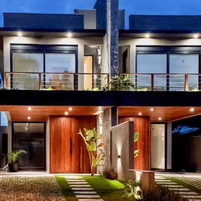 Casa Residencial com 164m², 3 quartos, 1 suíte, 2 garagens, no bairro Pântano Do Sul em Florianópolis