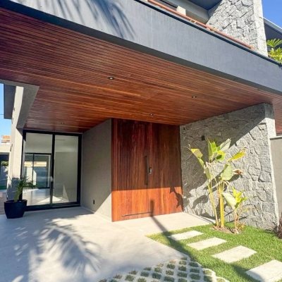 Casa Residencial com 164m², 3 quartos, 1 suíte, 2 garagens, no bairro Pântano Do Sul em Florianópolis