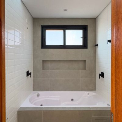 Casa Residencial com 164m², 3 quartos, 1 suíte, 2 garagens, no bairro Pântano Do Sul em Florianópolis