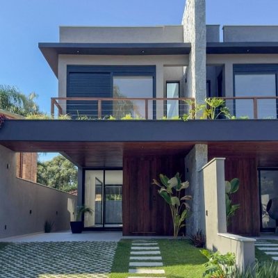 Casa Residencial com 164m², 3 quartos, 1 suíte, 2 garagens, no bairro Pântano Do Sul em Florianópolis