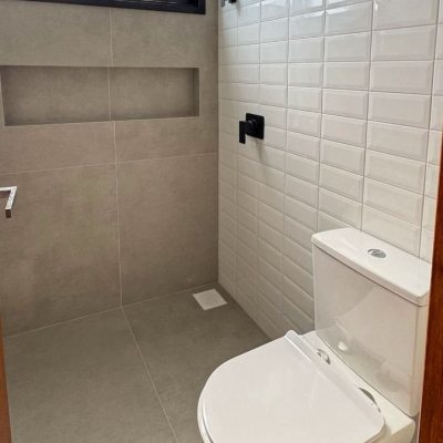 Casa Residencial com 164m², 3 quartos, 1 suíte, 2 garagens, no bairro Pântano Do Sul em Florianópolis