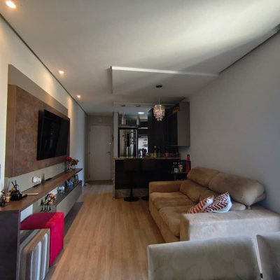 Apartamentos com 65m², 2 quartos, 1 suíte, 1 garagem, no bairro Trindade em Florianópolis