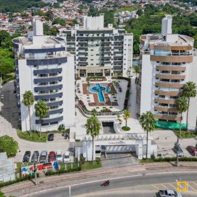 Cobertura com 178m², 3 quartos, 1 suíte, 2 garagens, no bairro Monte Verde em Florianópolis
