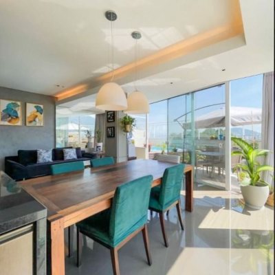 Cobertura com 178m², 3 quartos, 1 suíte, 2 garagens, no bairro Monte Verde em Florianópolis