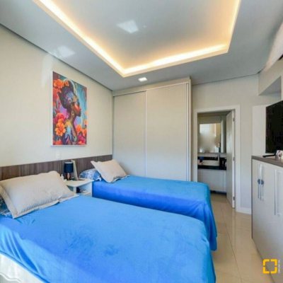 Cobertura com 178m², 3 quartos, 1 suíte, 2 garagens, no bairro Monte Verde em Florianópolis