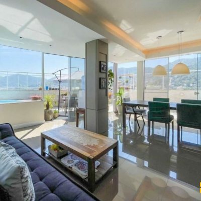 Cobertura com 178m², 3 quartos, 1 suíte, 2 garagens, no bairro Monte Verde em Florianópolis