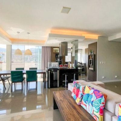 Cobertura com 178m², 3 quartos, 1 suíte, 2 garagens, no bairro Monte Verde em Florianópolis