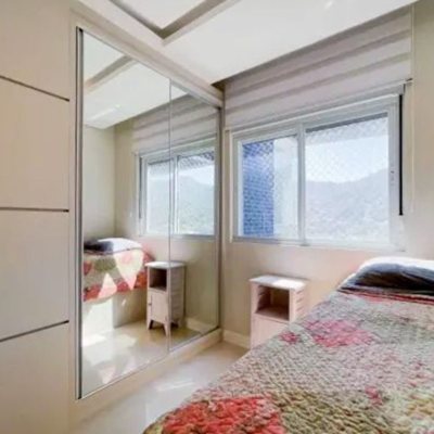 Cobertura com 178m², 3 quartos, 1 suíte, 2 garagens, no bairro Monte Verde em Florianópolis