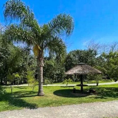 Cobertura com 178m², 3 quartos, 1 suíte, 2 garagens, no bairro Monte Verde em Florianópolis