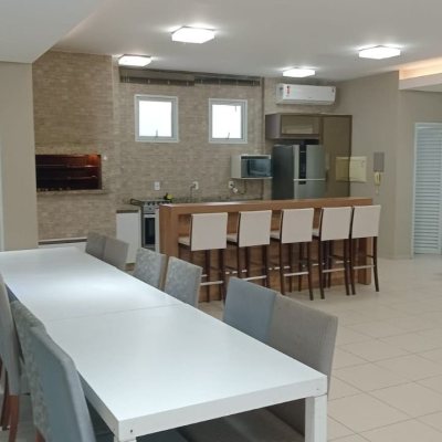 Apartamentos com 90m², 3 quartos, 1 suíte, 2 garagens, no bairro Campeche em Florianópolis