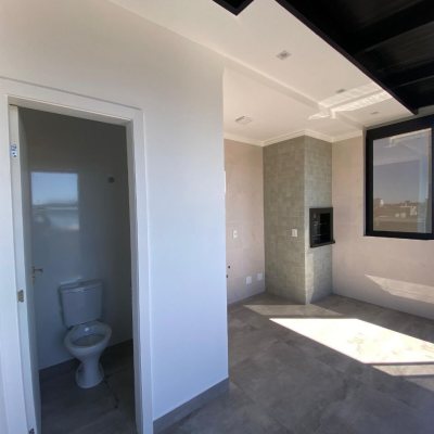 Casa Residencial com 300m², 4 quartos, 2 suítes, 2 garagens, no bairro Praia do Sonho (Ens Brito) em Palhoça