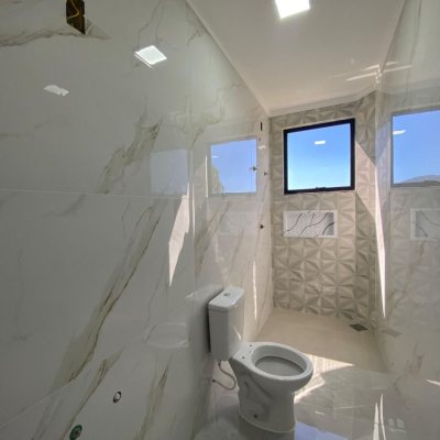 Casa Residencial com 300m², 4 quartos, 2 suítes, 2 garagens, no bairro Praia do Sonho (Ens Brito) em Palhoça