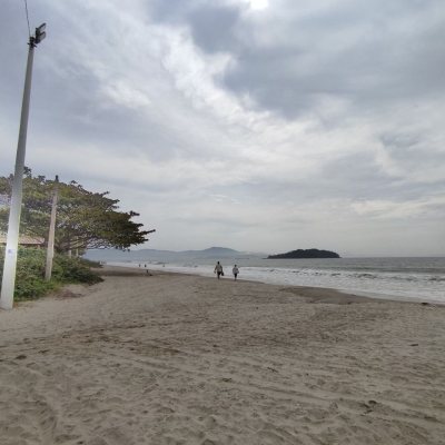 Casa Residencial com 279m², 7 quartos, 5 suítes, 4 garagens, no bairro Canasvieiras em Florianópolis