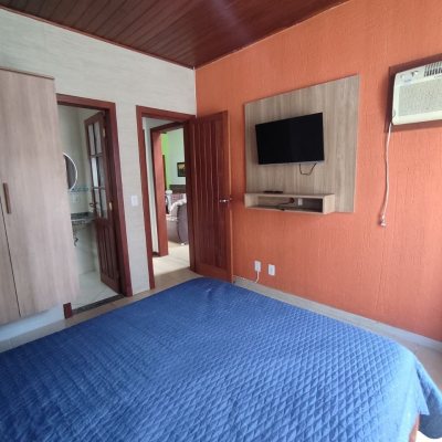 Casa Residencial com 279m², 7 quartos, 5 suítes, 4 garagens, no bairro Canasvieiras em Florianópolis