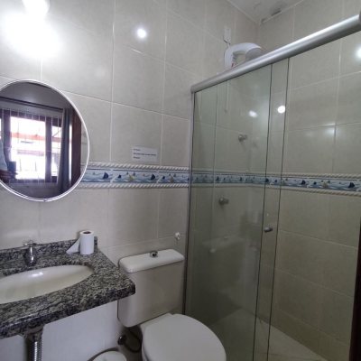 Casa Residencial com 279m², 7 quartos, 5 suítes, 4 garagens, no bairro Canasvieiras em Florianópolis