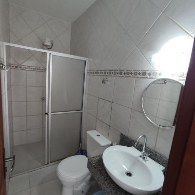 Casa Residencial com 279m², 7 quartos, 5 suítes, 4 garagens, no bairro Canasvieiras em Florianópolis