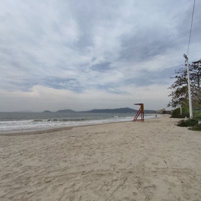 Casa Residencial com 279m², 7 quartos, 5 suítes, 4 garagens, no bairro Canasvieiras em Florianópolis