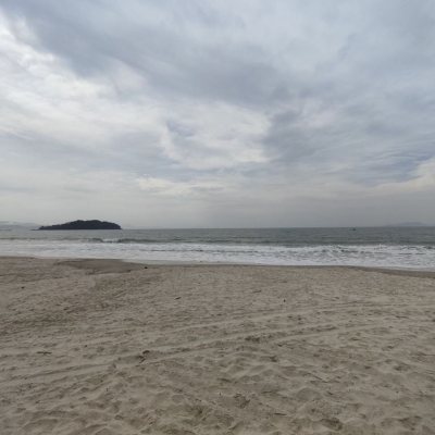 Casa Residencial com 279m², 7 quartos, 5 suítes, 4 garagens, no bairro Canasvieiras em Florianópolis