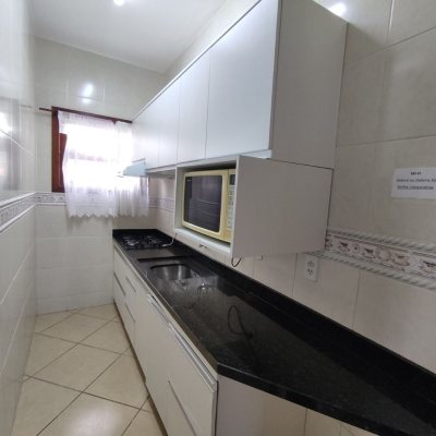 Casa Residencial com 279m², 7 quartos, 5 suítes, 4 garagens, no bairro Canasvieiras em Florianópolis