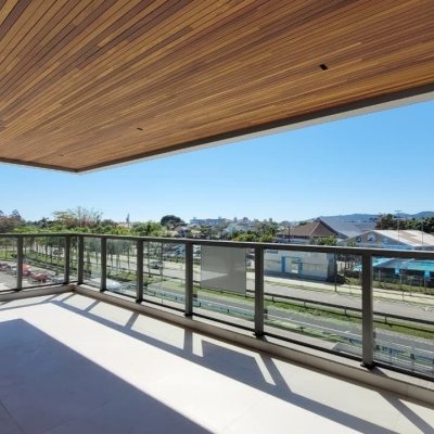 Apartamentos com 232m², 3 quartos, 3 suítes, 3 garagens, no bairro Jurerê Internacional em Florianópolis