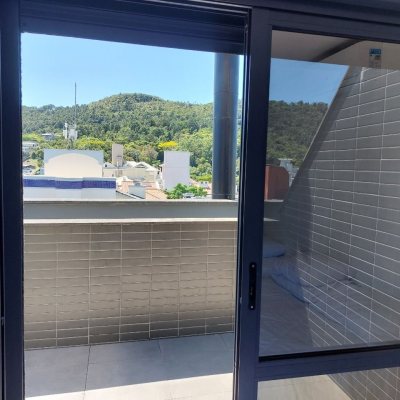 Apartamentos com 116m², 3 quartos, 3 suítes, 3 garagens, no bairro Jurerê em Florianópolis