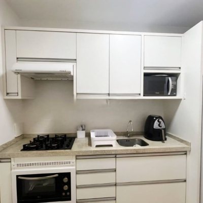 Apartamentos com 77m², 2 quartos, 1 suíte, 1 garagem, no bairro Centro em Florianópolis