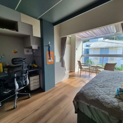 Cobertura com 148m², 3 quartos, 1 suíte, 2 garagens, no bairro Ingleses em Florianópolis