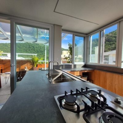 Cobertura com 148m², 3 quartos, 1 suíte, 2 garagens, no bairro Ingleses em Florianópolis